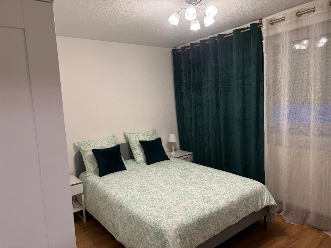 Sion Centre - Parking Et Balcon-wifi 5g Gratuit Apartment *